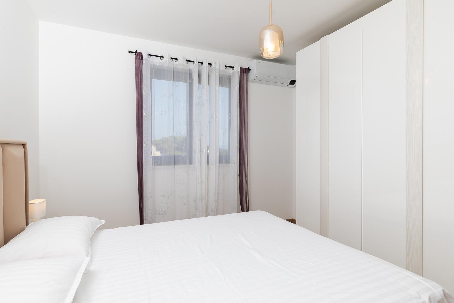 Apartments Sara II Лижнян Екстер'єр фото